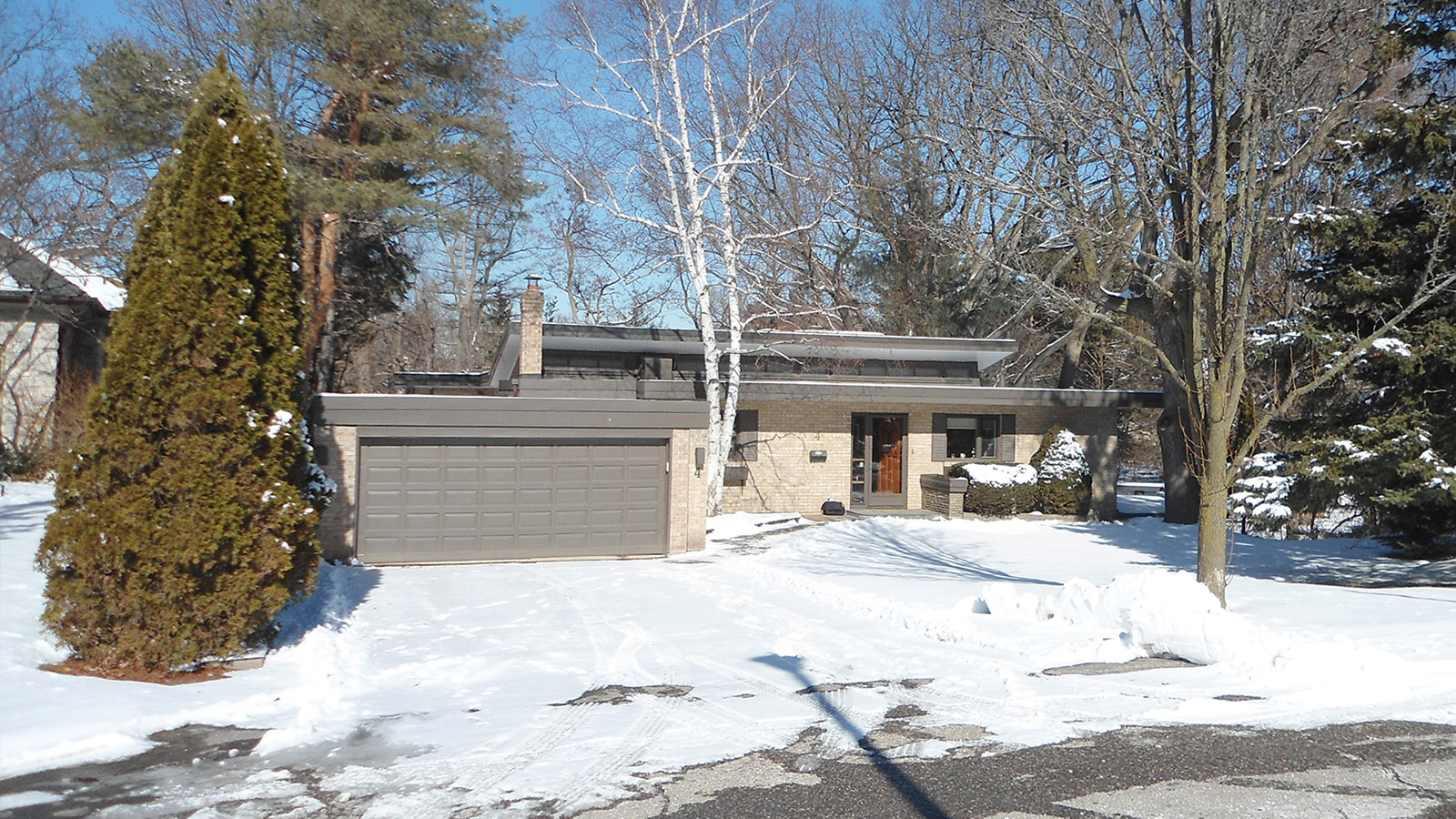 Bungalow photo before renovation.