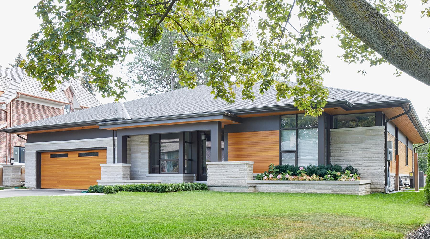 Modern Bungalow House Design Modern Small House Design Contemporary 